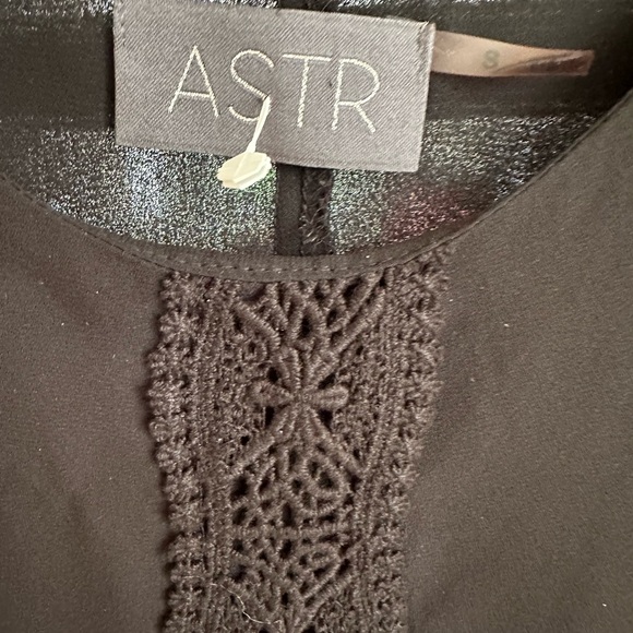 ASTR black tunic mini dress - Picture 2 of 2